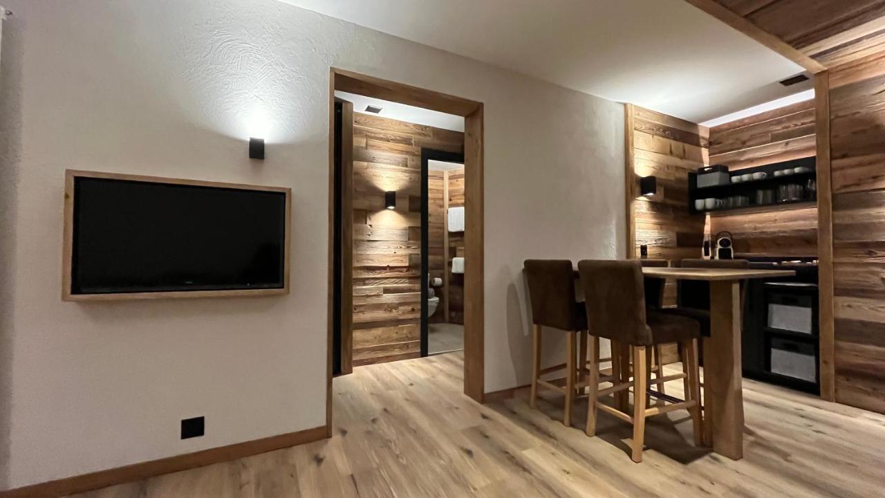 Les Cerfs - Appartement & Studio - Anzère Eksteriør billede